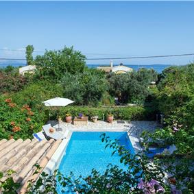 3 bedroom villa with pool and sea views in Barbati, Corfu, sleeps 8